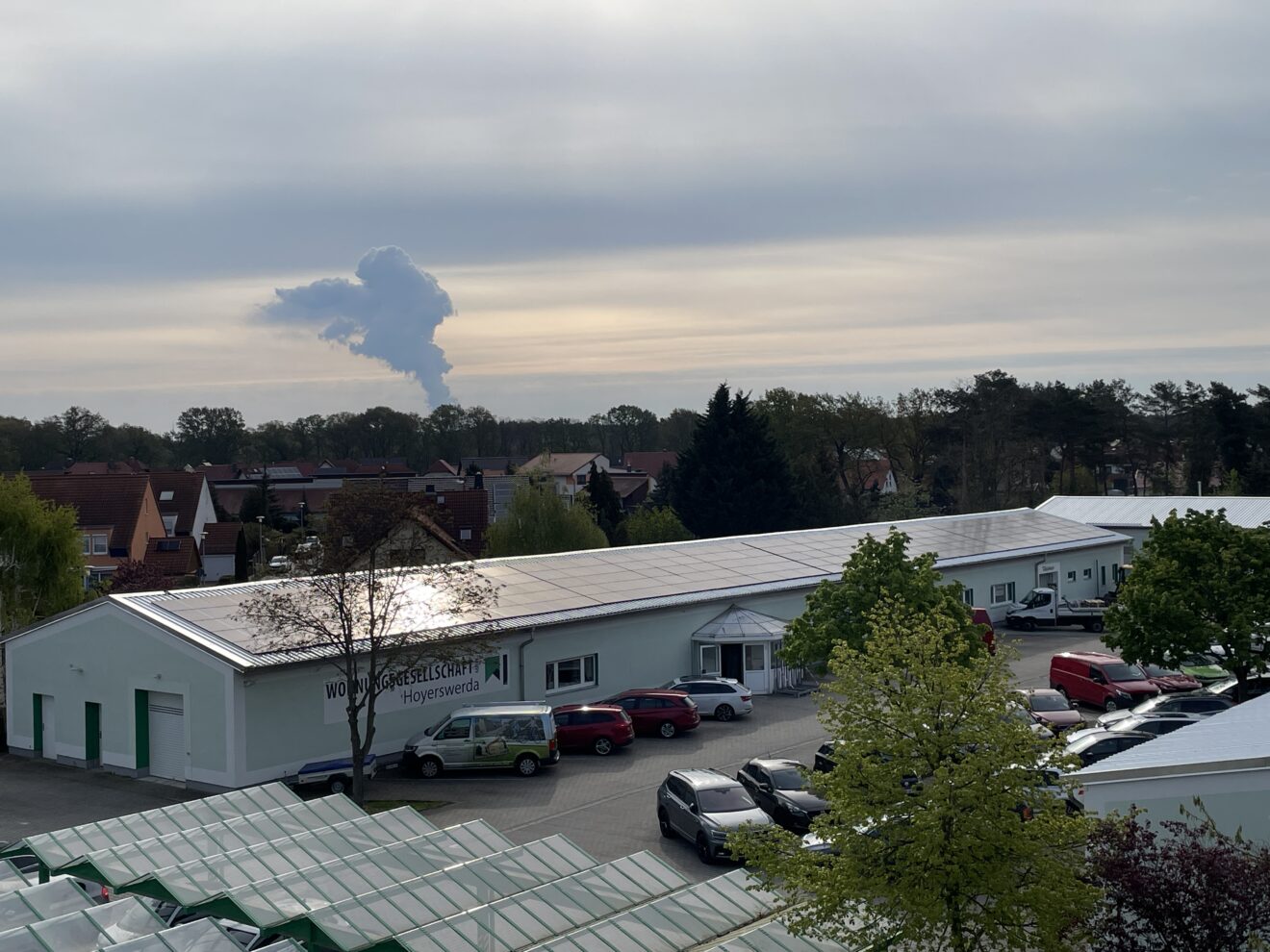 Wohnungsgesellschaft Hoyerswerda und VBH erzeugen grünen Strom