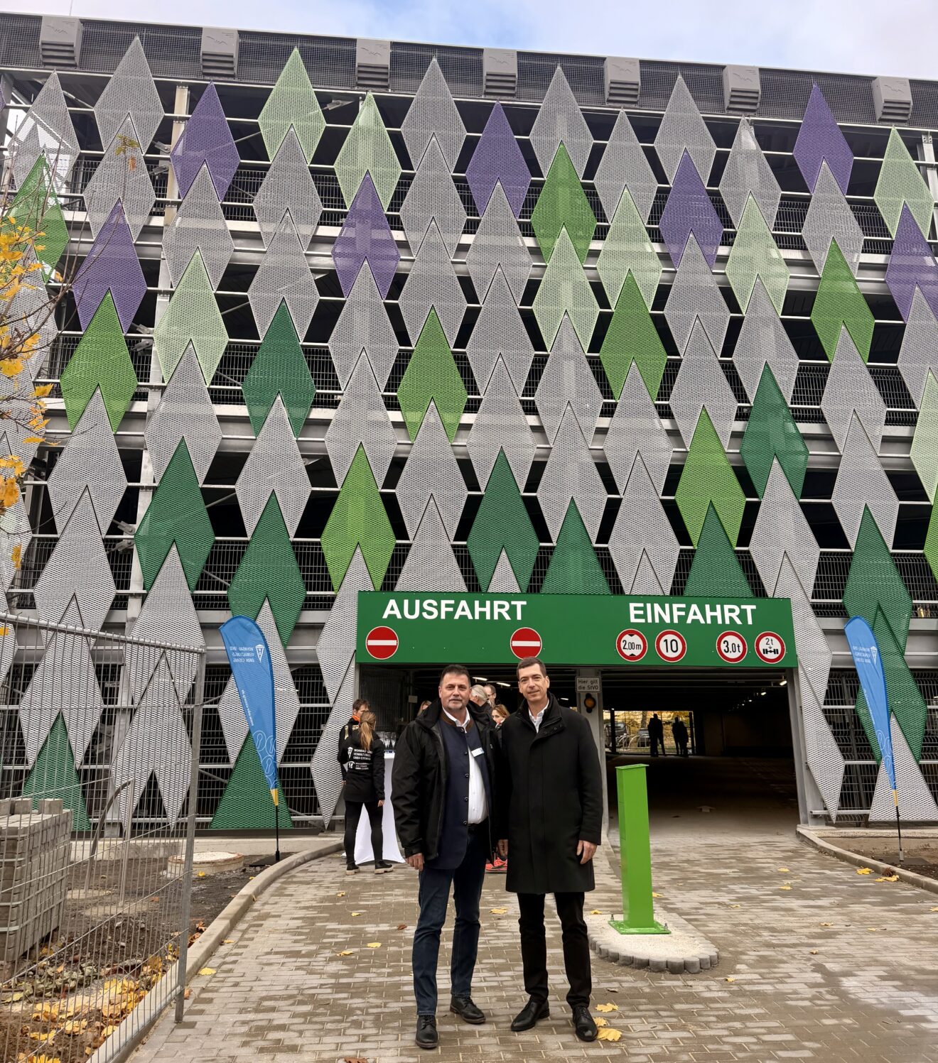 Modernes Parkhaus in Coswig